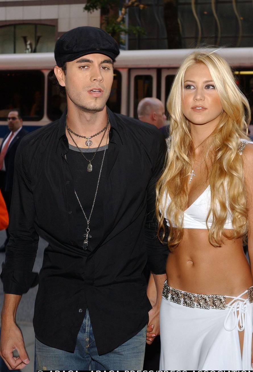 Madrid: 08.05.1975. ro?en pjeva? Enrique Iglesias