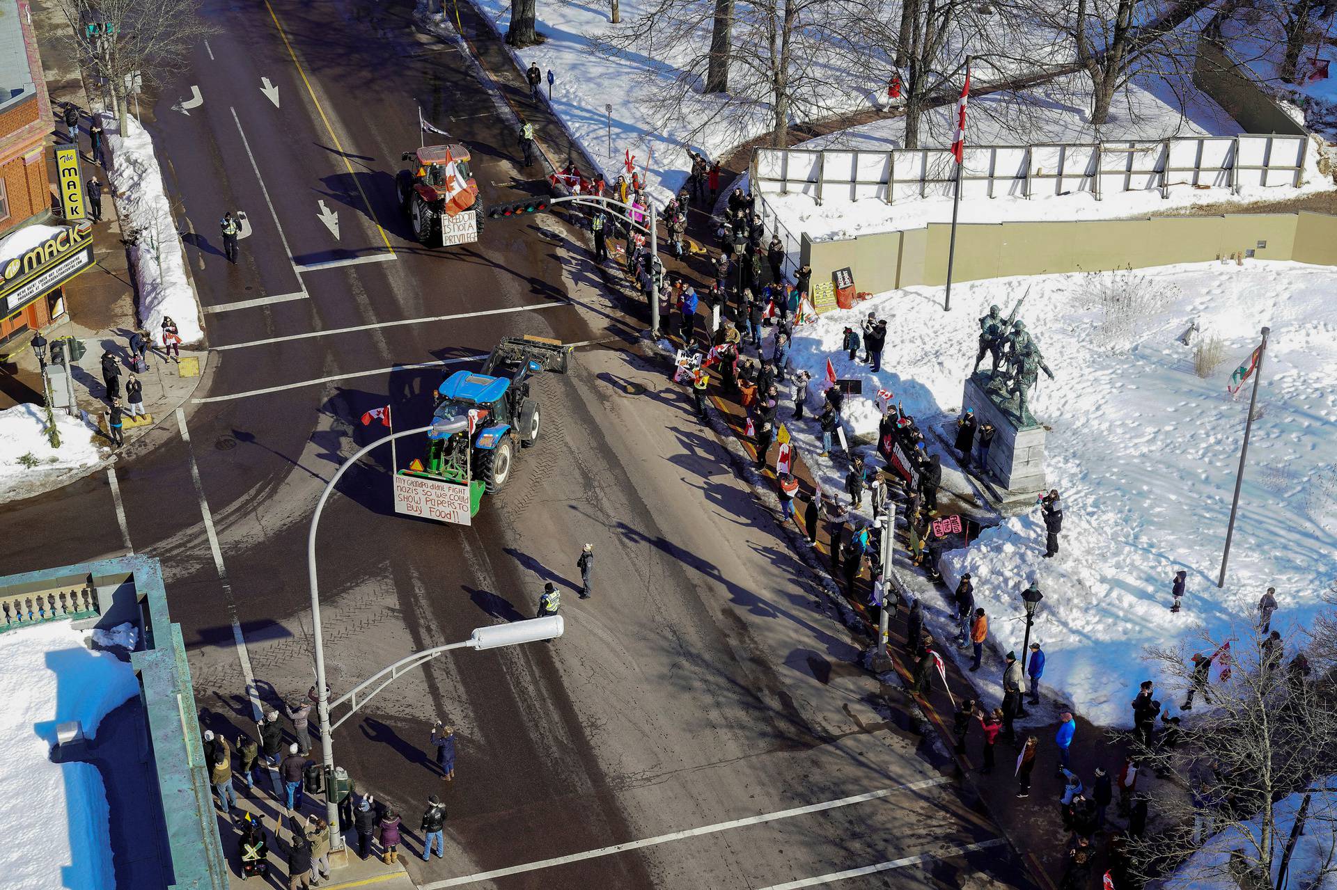 Truckers and supporters continue to protest COVID-19 vaccine mandates in Charlottetown