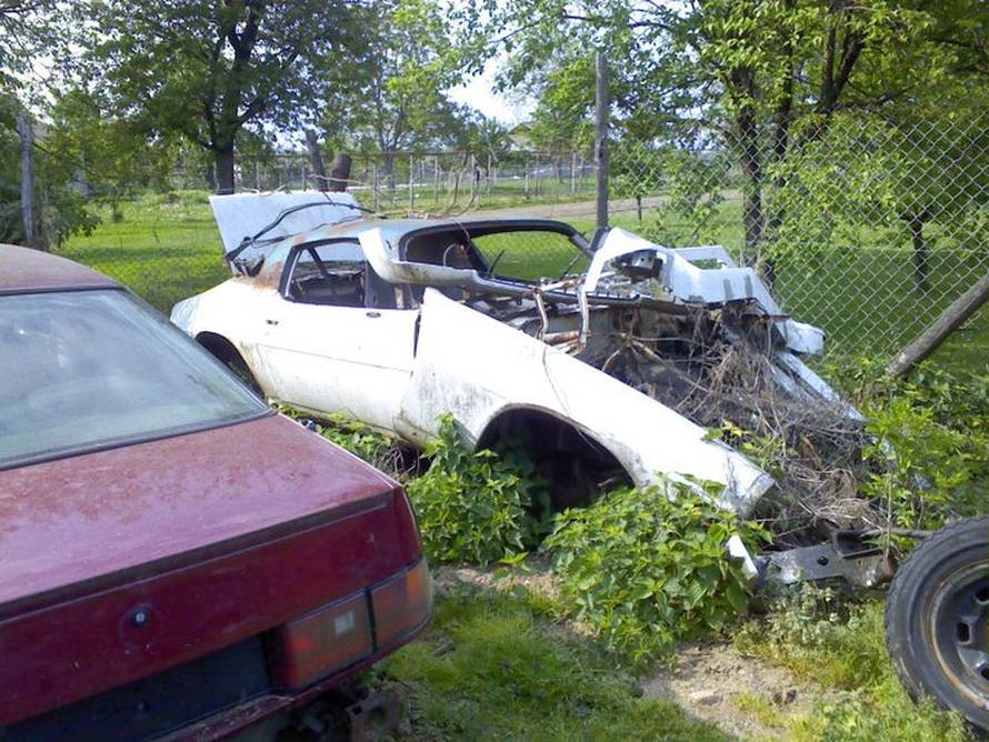 'Tata je bio na rubu da se ubije. Život mu je spasio stari Ford...'