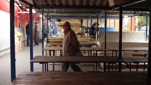 Zagreb: Zapuštena tržnica Vrap?e