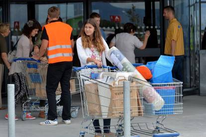 Ikeu posjetilo 60.000 ljudi, ovi artikli su se najviše kupovali