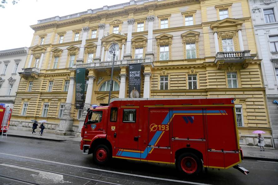Zbog kiša prijetilo urušavanje zida Arheološkog muzeja