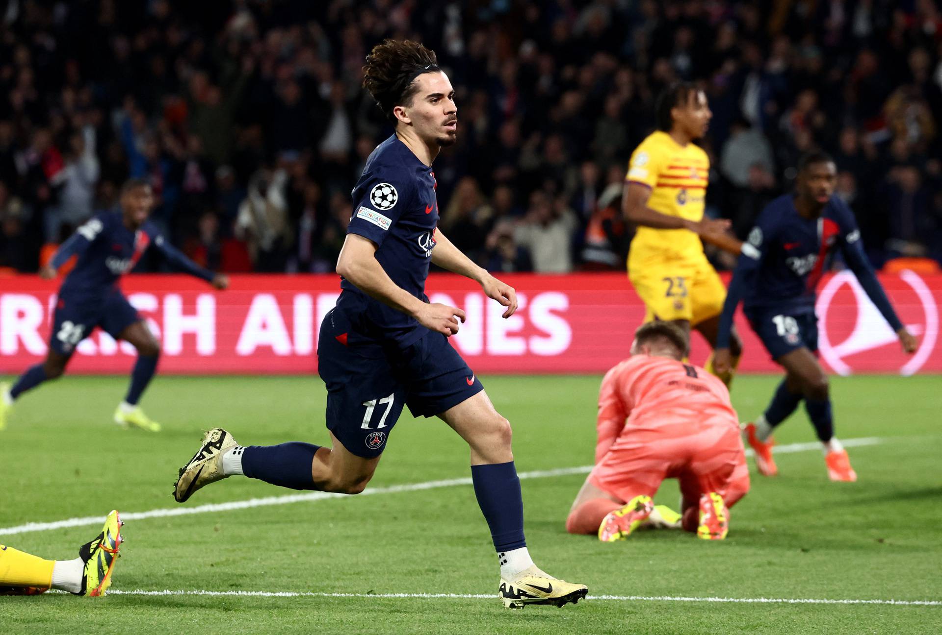 Champions League - Quarter Final - First Leg - Paris St Germain v FC Barcelona