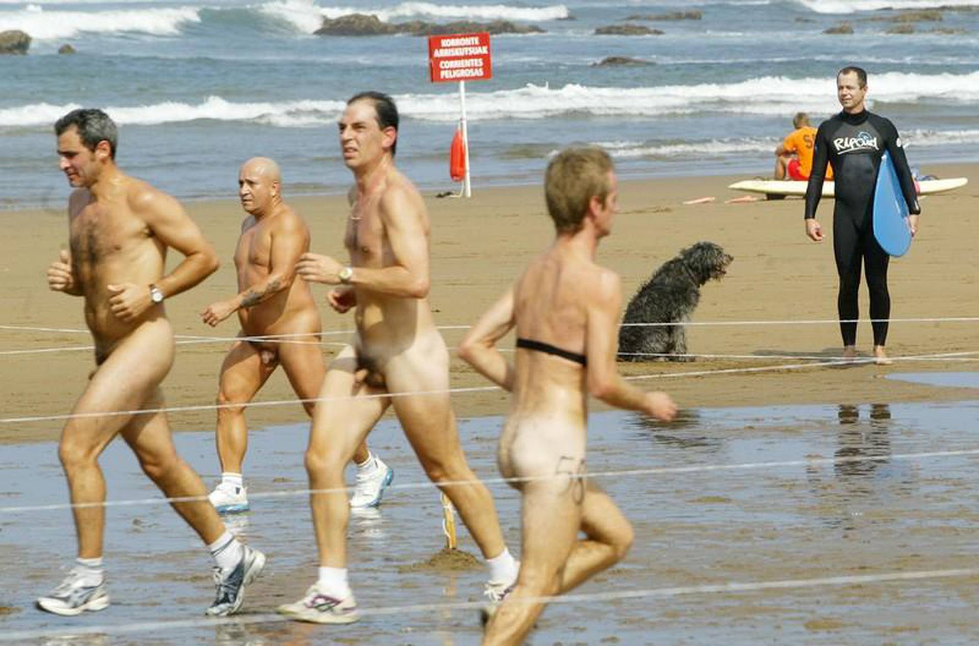 бег за голым мужиком фото 61