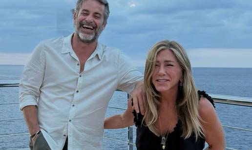 Novi de&ccaron;ko Jennifer Aniston objavio dosad nevi&dstrok;ene fotografije za njezin ro&dstrok;endan