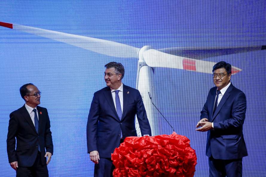 Zagreb: Pritiskom gumba pokrenuta najveća vjetroelektrana u Hrvatskoj