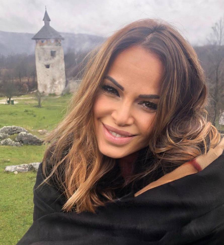 Josipa Pavičić je opet slobodna? Na Instagramu je obrisala sve fotografije s liječnikom Markom