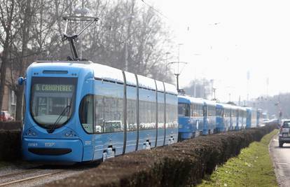 Ogromna gužva u Zagrebu zbog zastoja tramvaja na Držićevoj. Došlo do novog iskliznuća?