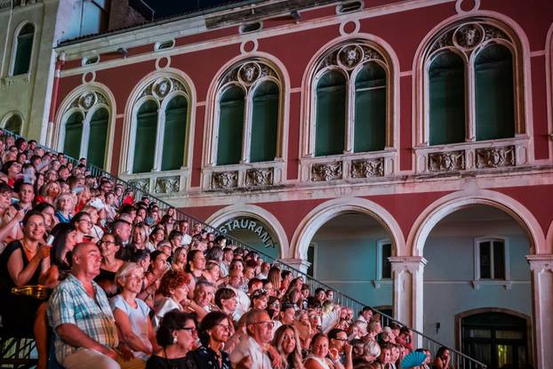 Split: Premijera mjuzikla Galeb i ja na Prokurativama