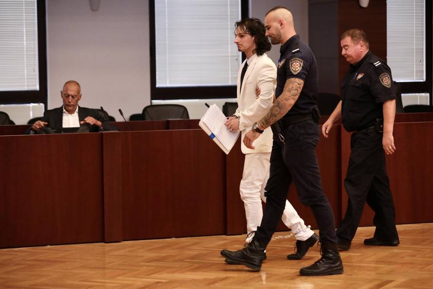 Split: Zbog ometanja suđenja, Filip Zavadlav na neko vrijeme ispraćen iz sudnice