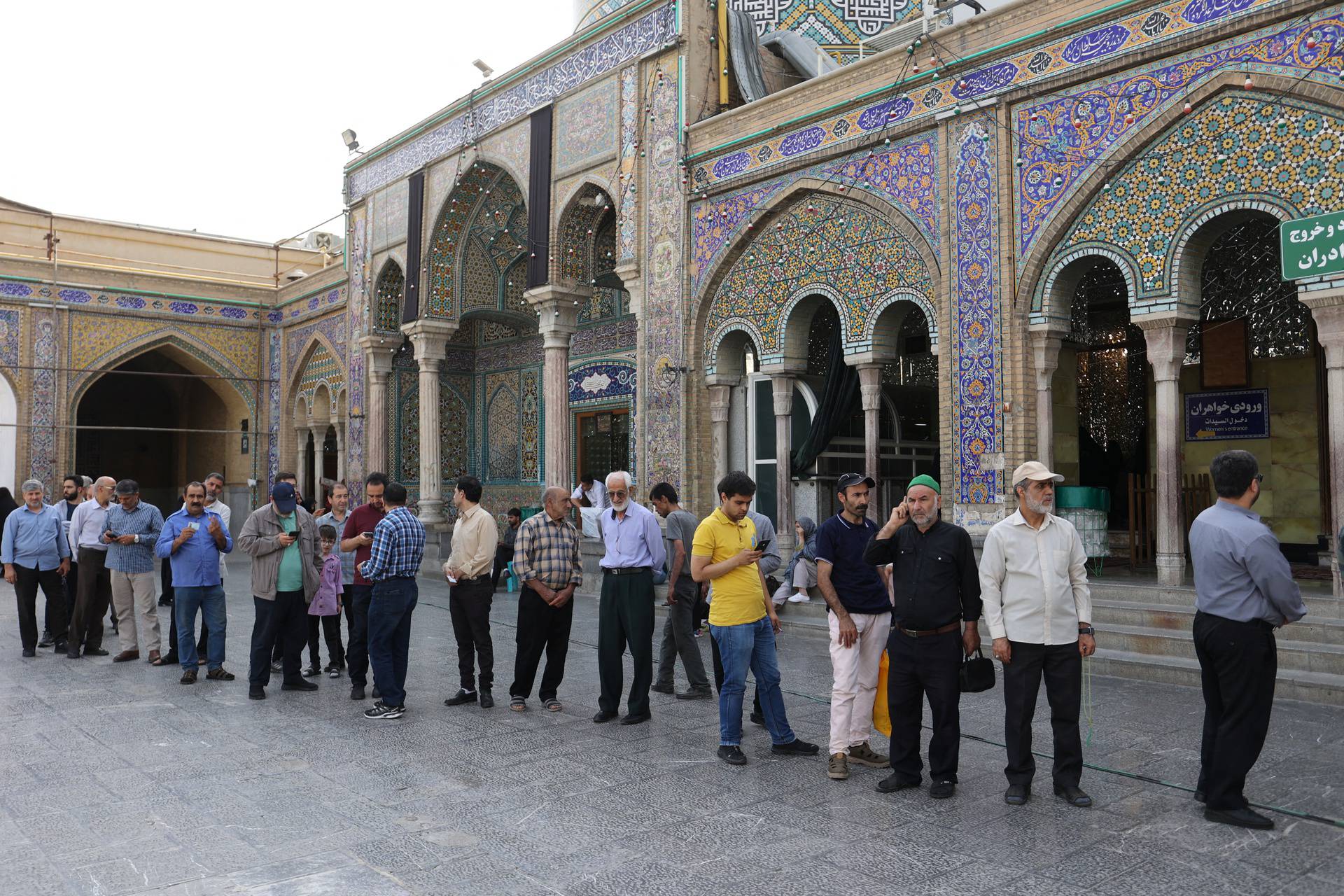 Iranians vote in run-off presidential election