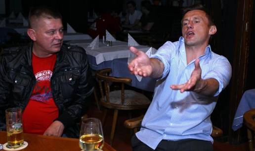 Organizirao ve&ccaron;eru: Umjesto da slave, prijatelji tje&scaron;ili Oli&cacute;a...