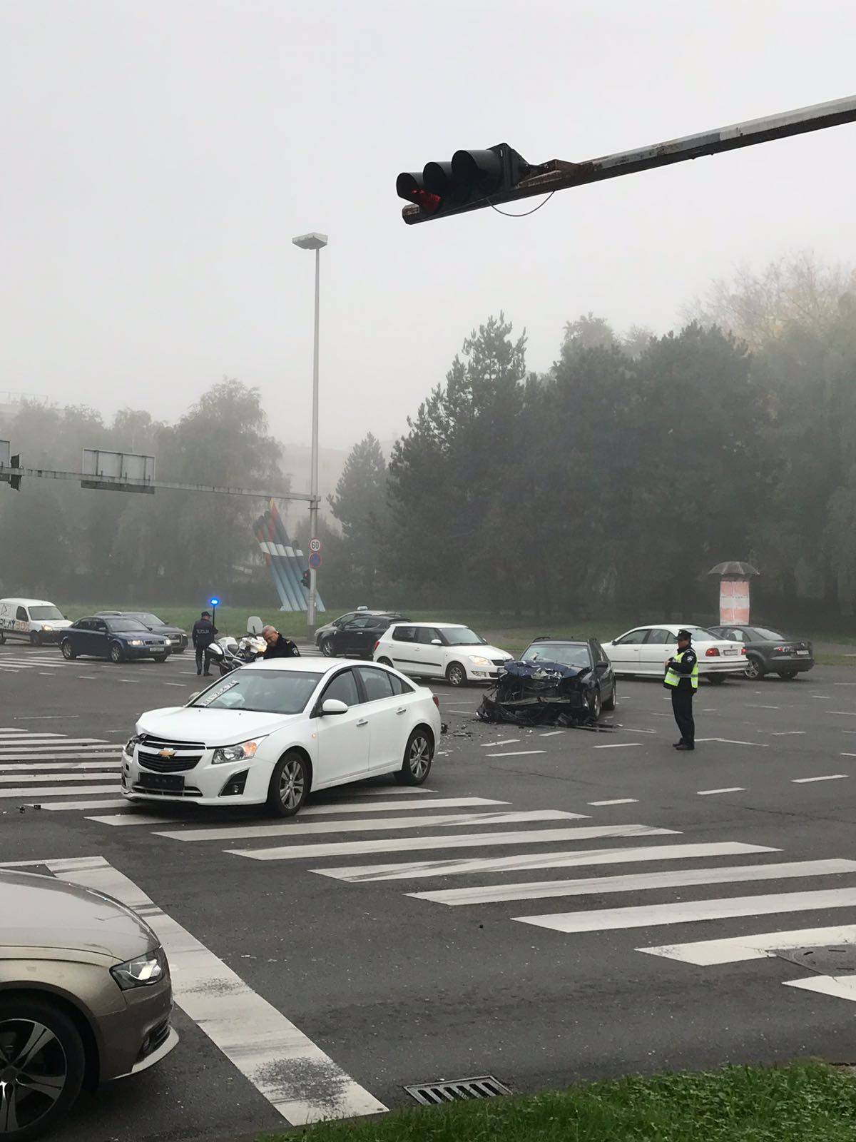 Sudar Audija i Chevroleta u Zagrebu: Jedan vozač u bolnici