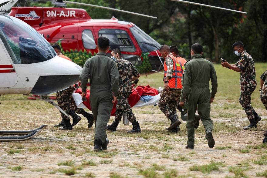 Nepalski spasioci izvukli &zcaron;ivu osobu iz poplavljenog tunela hidroelektrane