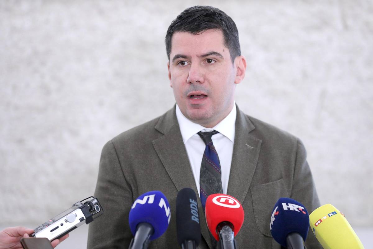 'Možda je vrijeme da DORH digne optužnicu protiv Vučića, koji je u Glini poticao pobunu'