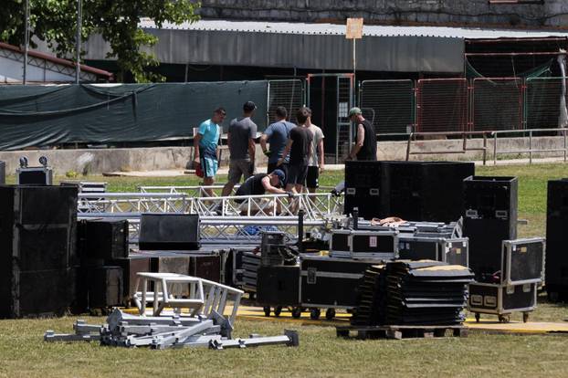 Split: Postavljanje pozornice i radovi uo&ccaron;i koncerta Mi&scaron;e Kova&ccaron;a na Starom placu