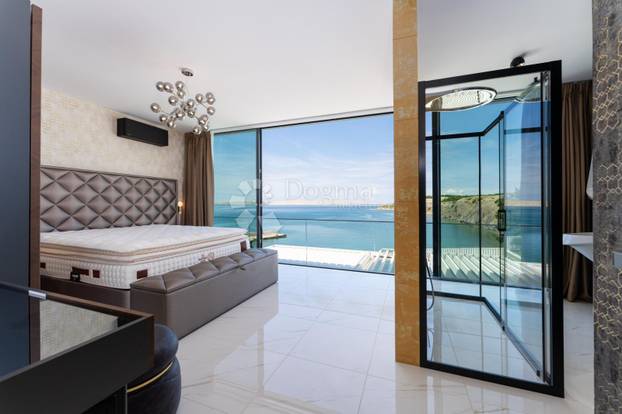 FOTO Pogledajte James Bond vilu u Ražancu! Prodaje se, a oglas je teško prepričati...