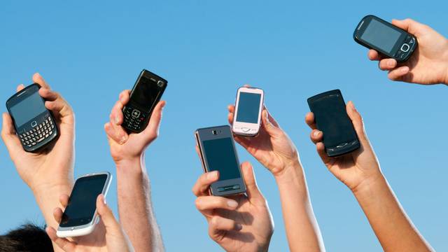 Ma kakav iPhone i Galaxy: Ovaj telefon je najprodavaniji ikad