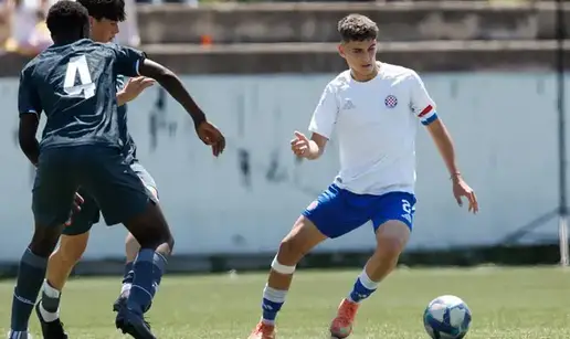 Ni&scaron;ta od 'kra&dstrok;e' Intera! Hajduk potpisao ugovor s talentom (16)