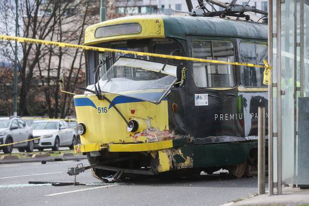 Sarajevo: Tramvaj isko&ccaron;io iz tra&ccaron;nica u sredi&scaron;tu grada