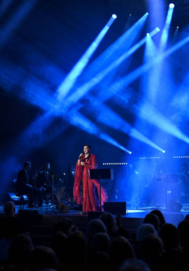Zagreb: Nina Badrić održala koncert u Lisinskom