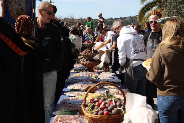 Šibenik: Podjela hrane na uskršnji ponedjeljak