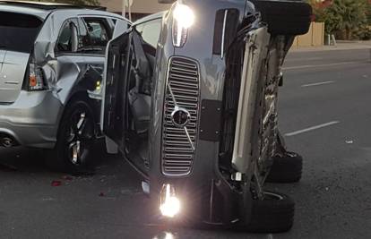 Uber nakon sudara povukao pametne automobile s ceste