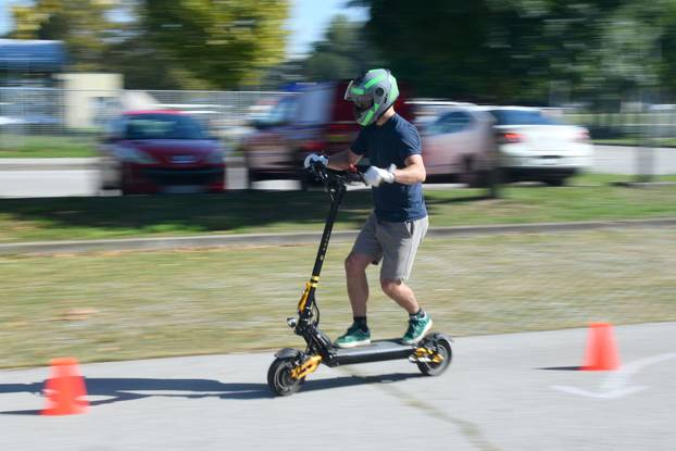 Zagreb: Green Deal Mobility romobilijada