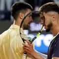 TRENUCI ZA POVIJEST &Dstrok;okovi&cacute; zagrlio Pri&zcaron;mi&cacute;a i predao mu &scaron;tafetu. Tenis ima novu zvijezdu