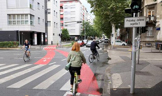 Ovako izgleda vožnja kroz novo pametno križanje u Zagrebu. Broji aute, prepoznaje bicikliste