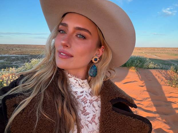 FOTO Zbog vatrene Australke mnogi prate kriket, a u Indiji je doživjela šok: 'Bilo je strašno'