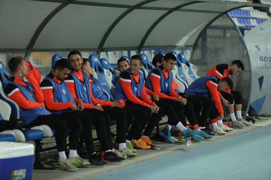 Osijek  i Šibenik susreli se u 8. kolu HNL-a