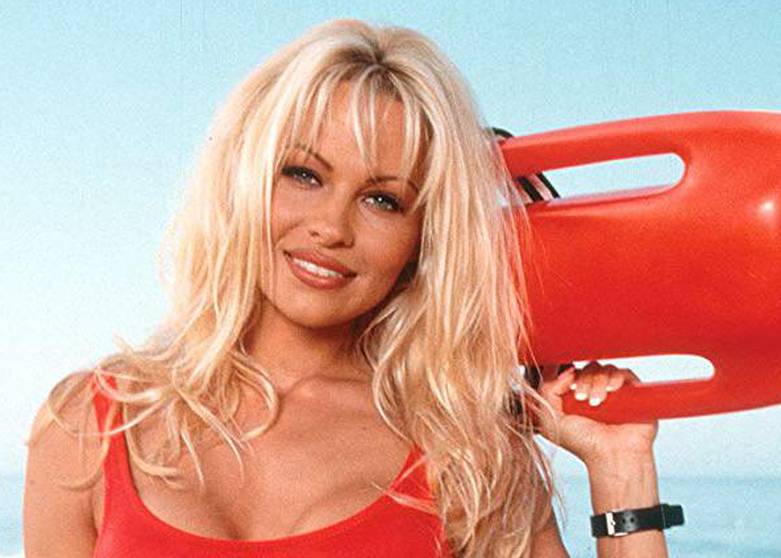 Srpski mediji: Pamela Anderson glumit će u seriji 'Južni vetar'
