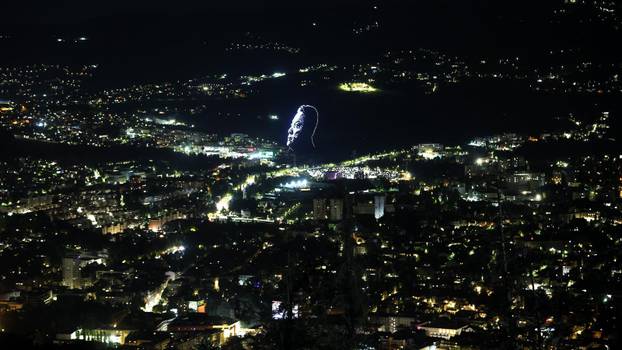 Sarajevo: Dronovi na nebu iznad Koševa formirali lik Halida Bešlića