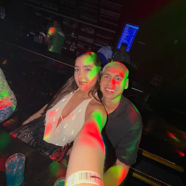 FOTO Od 'Tigrice' do odvjetnice. Ovo su paragvajske i francuske WAGS-ice: Koje su zanosnije?