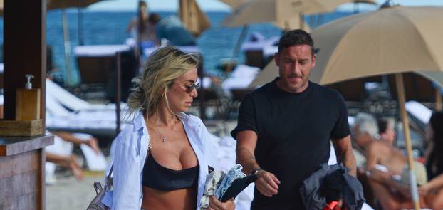Francesco Totti enjoys the Miami Sunshine