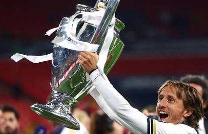 Florentino Perez: Luka Modrić ostaje u Realu još jednu sezonu!