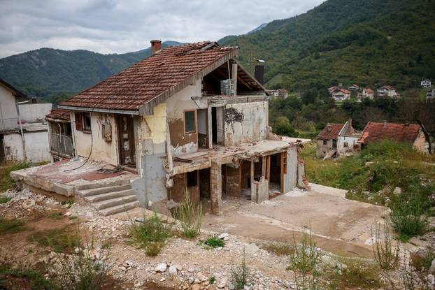 Prošlo je godinu dana od katastrofalnih poplava u BiH, evo kako Donja Jablanica izgleda danas