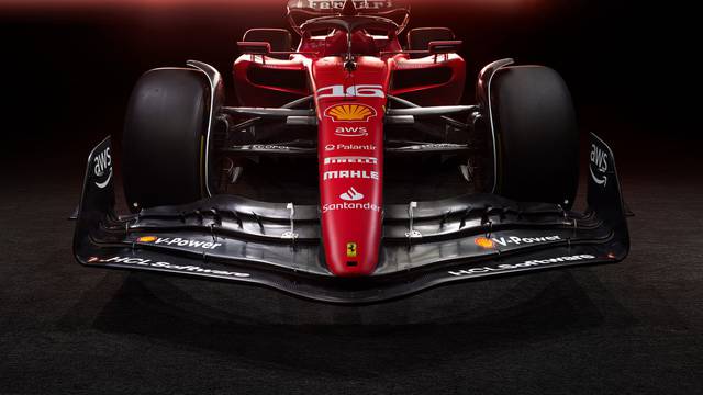 Ferrari predstavio novi bolid u koji će se navijači zaljubiti