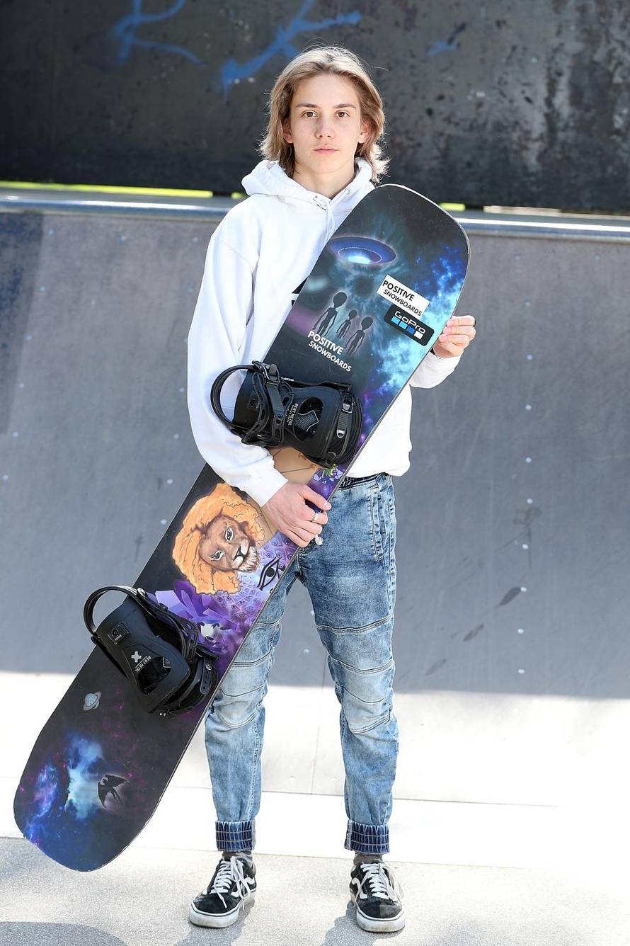 Najbolji hrvatski snowboarder Tino Stojak lovi Olimpijske igre