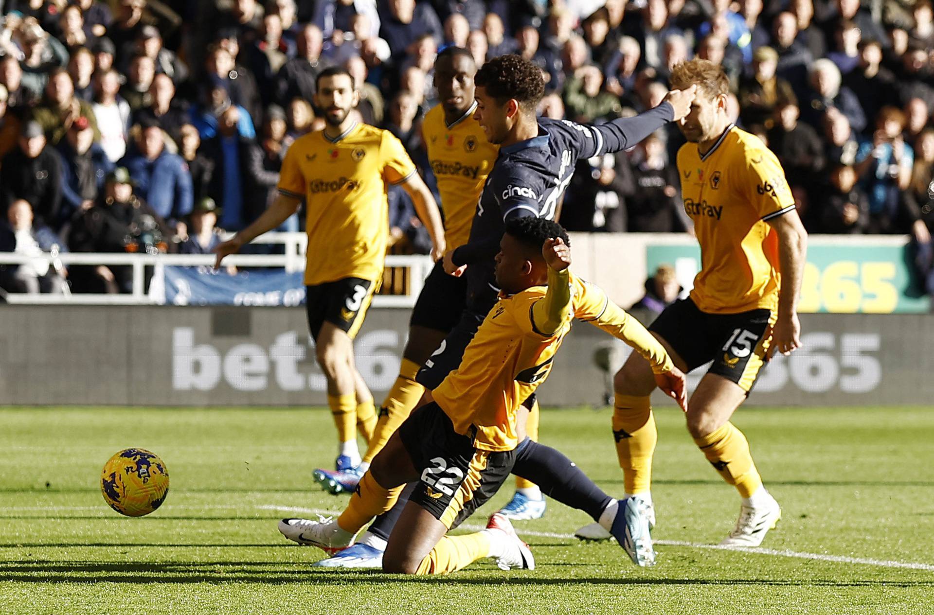 Premier League - Wolverhampton Wanderers v Tottenham Hotspur