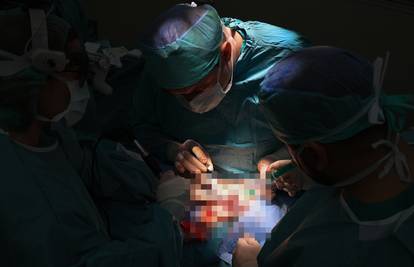 Specijalizantima u KB Dubrava kirurzi naplaćivali tečaj šivanja u bolnici: 'To je javna tajna'