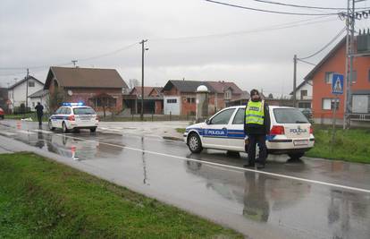 Troje ozlijeđenih u sudaru dva automobila u blizini Bjelovara