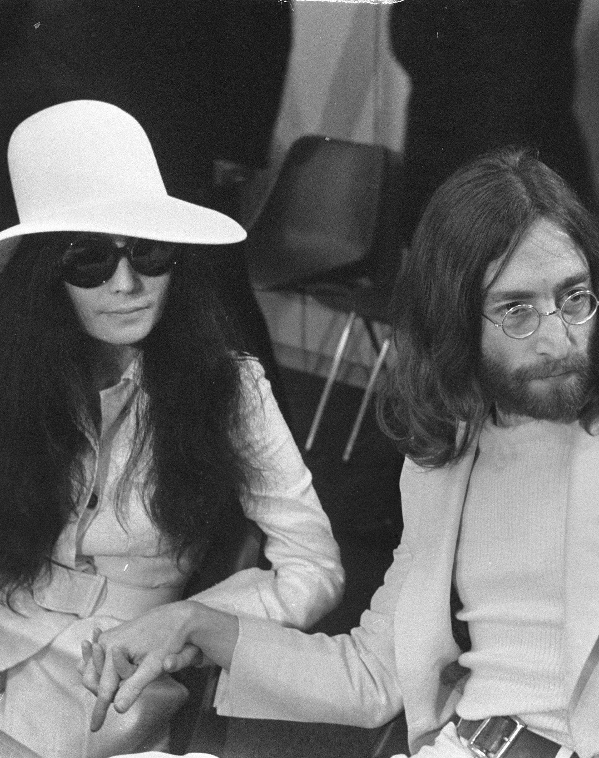 Žena Lennonovog ubojice: Znala sam da će ga moj suprug ubiti