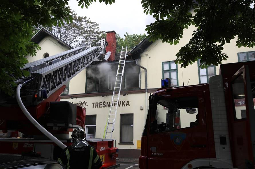 Zagreb: PoÅ¾ar na zagrebaÃ¨koj TreÅ¡njevci, gori poznata pivnica