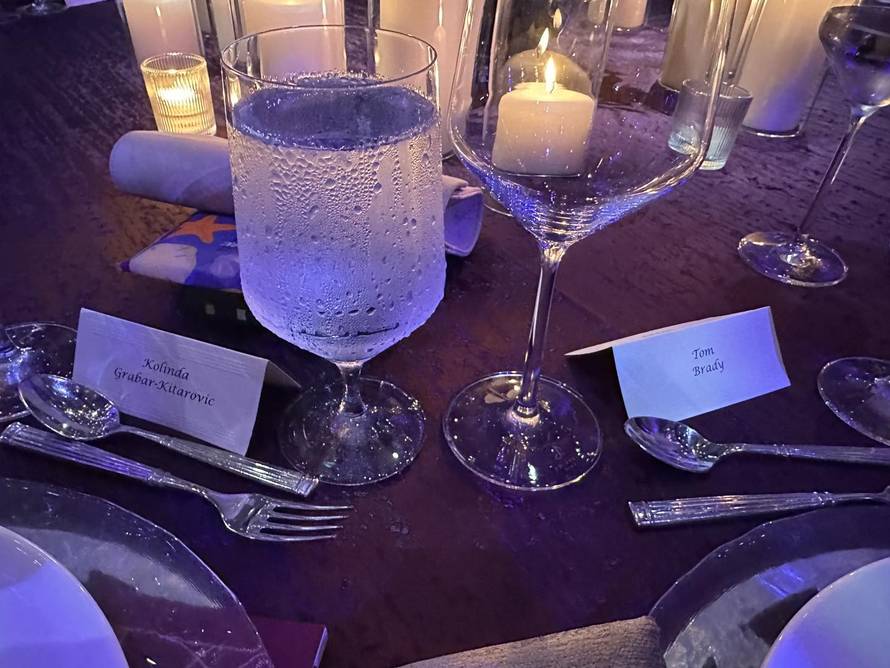 FOTO Razdragana Kolinda: Sjela sam pored legende i rekla mu 'Luka je za mene ipak broj 1'