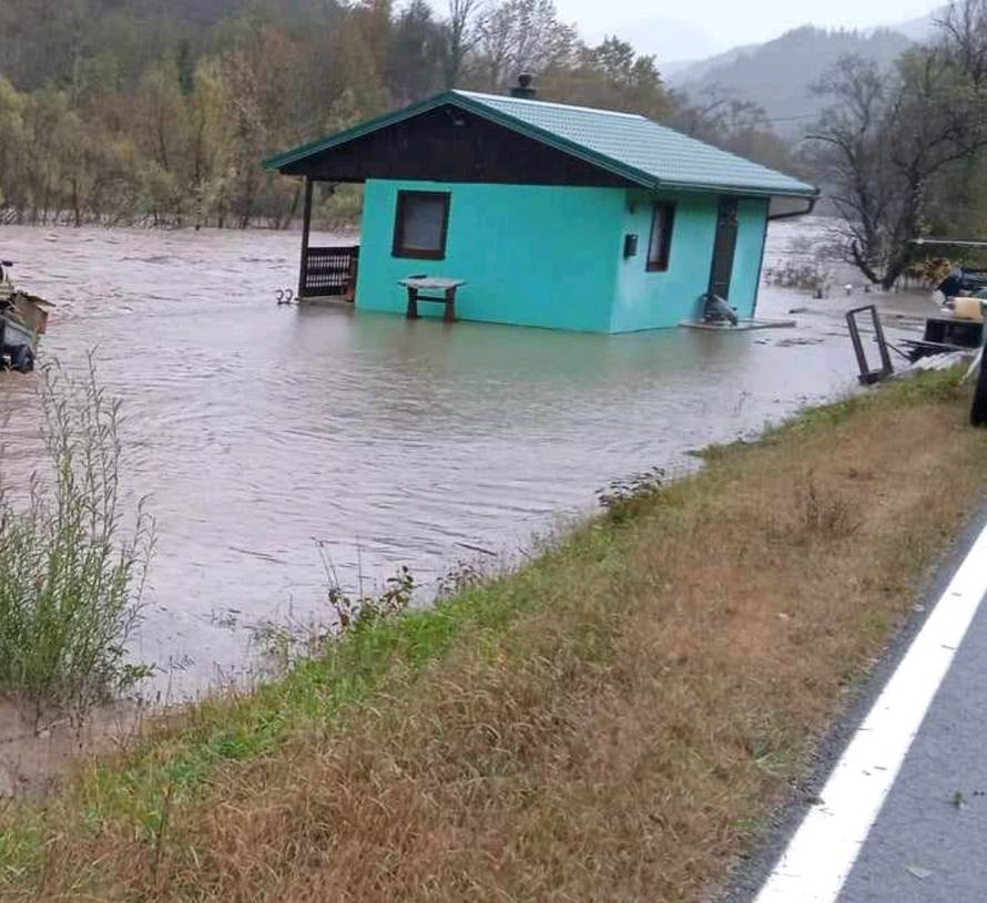 Snažno nevrijeme zahvatilo je nekoliko hrvatskih županija