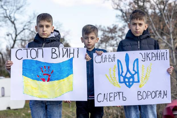 Umag: Tri dječaka iz Ukrajine s porukom protiv rata