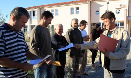 Učenici ostali bez busne linije: Ne mogu u školu 'Čista Velika' 