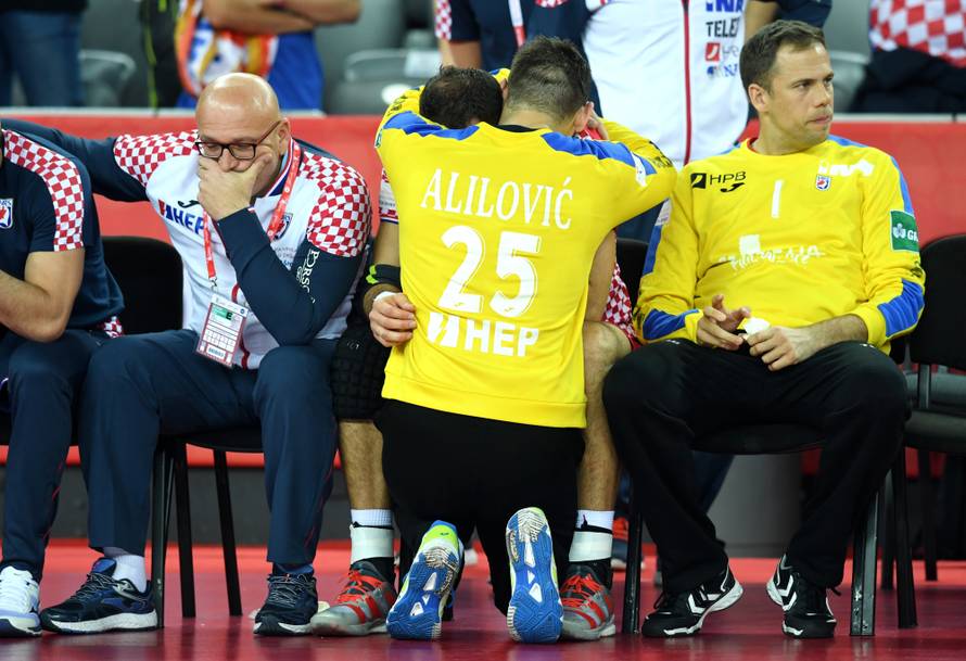 Igrači u suzama: Ovi navijači su zaslužili više, bili smo loši